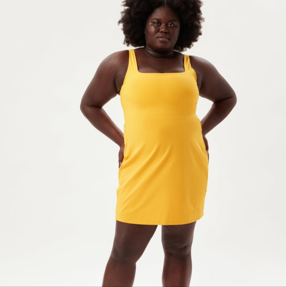 Girlfriend Collective Tommy Dess in Citrine, size Large